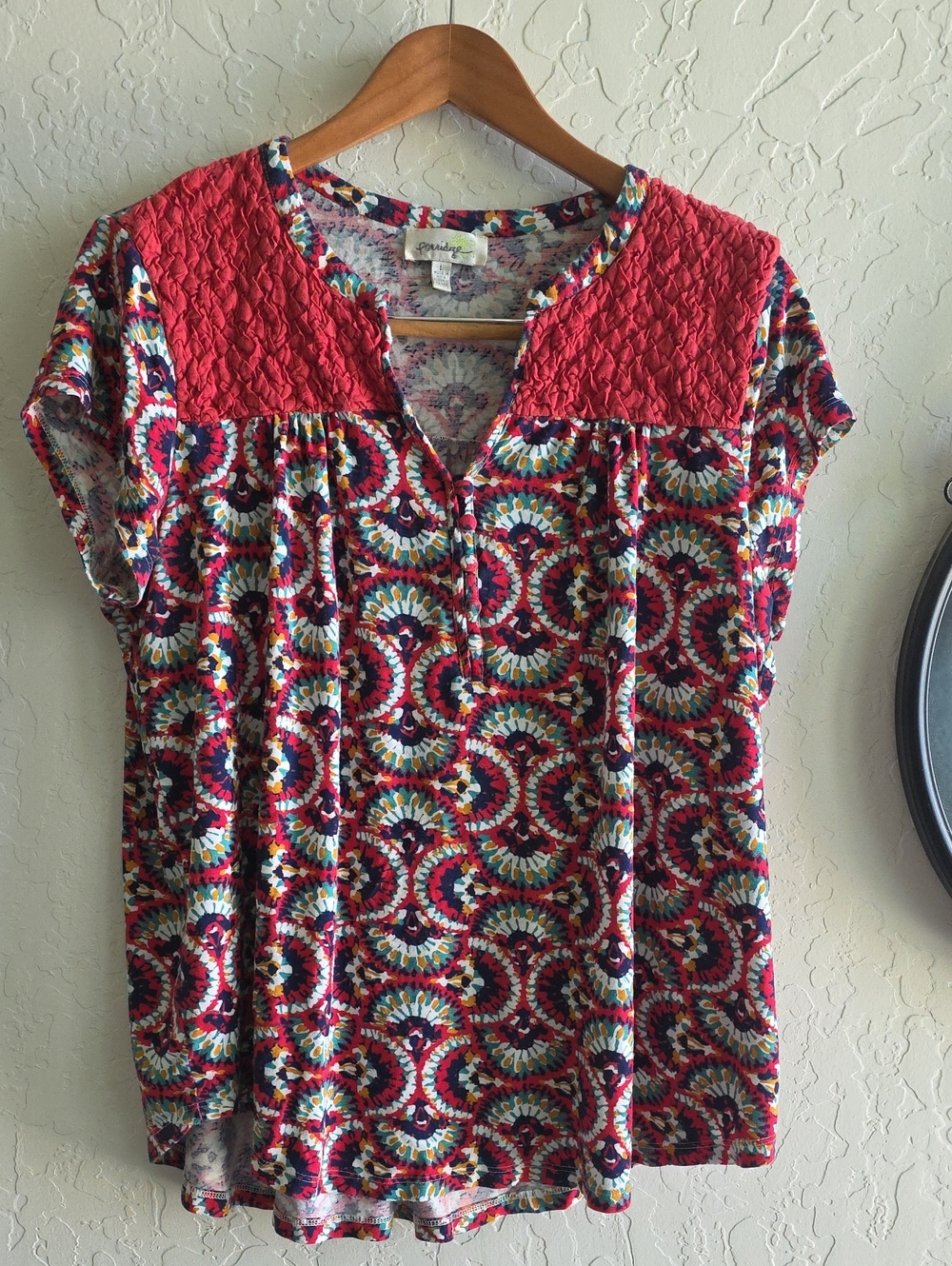 Anthropologie - Women’s Short Sleeve Patterned Top with Red Yoke